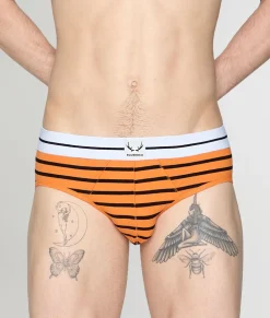Bluebuck Nautical 25 Brief