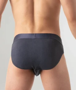 Leader Essentials Briefs