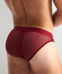 Teamm8 Casanova Brief